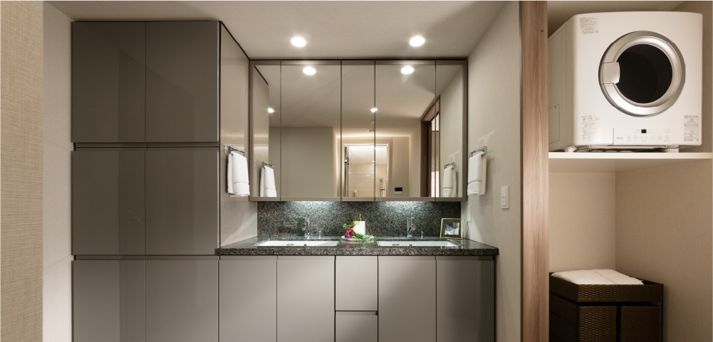 POWDER ROOM